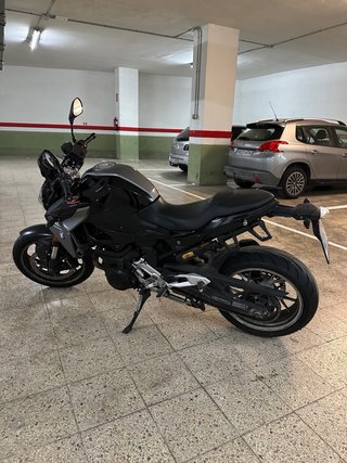 BMW F900R Naked Full Equipada Diciembre 2022