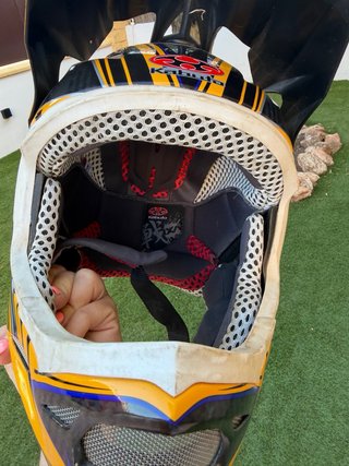 Casco Kabuto Talla M/L con repuestos