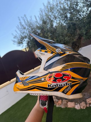 Casco Kabuto Talla M/L con repuestos