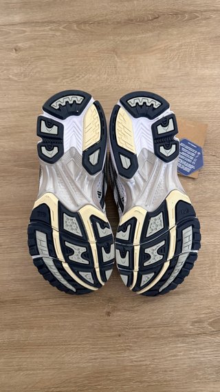 ASICS GEL-KAYANO 14 Blancas/Plata Nuevas