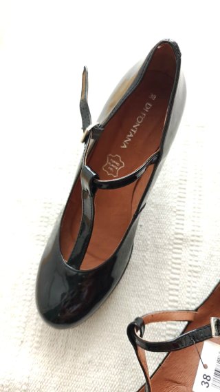 Zapatos tacón charol Merkal talla 38 Sin estrenar
