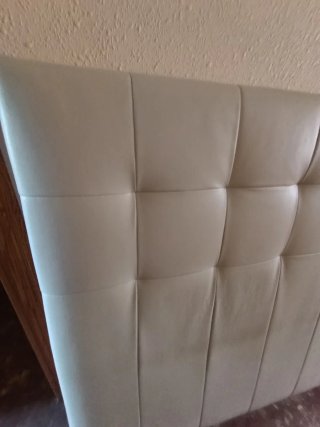 Cabecero IKEA acolchado polipiel beige