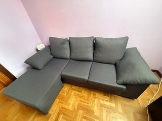 Sofá chaise longue gris en muy buen estado