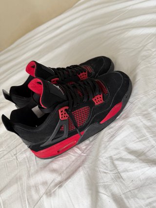 Scarpe Jordan 4 nere e rosse