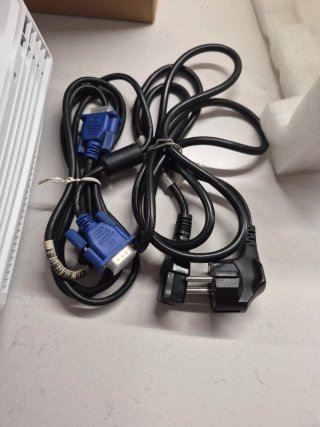 Proyector Benq MX528, làmpara solo con 67h de uso.
