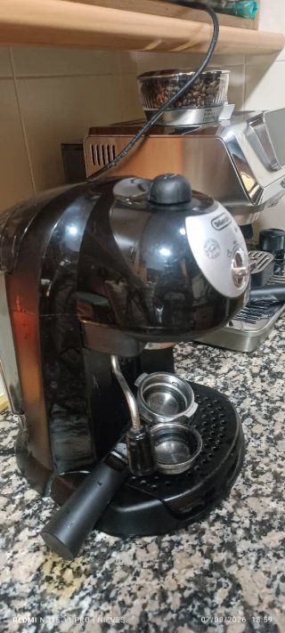 Cafetera De'Longhi EC201.CD.B