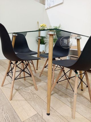 Mesa Cristal Templado + 4 sillas