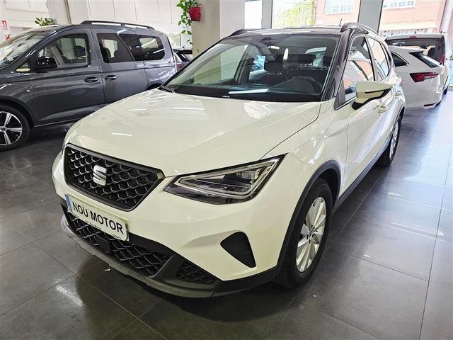 SEAT Arona 2022, foto 2