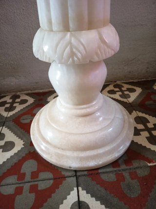 Peana/Columna de Piedra Blanca