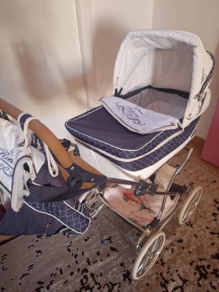 Carrito de muñecas