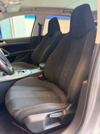 Peugeot 308 2015