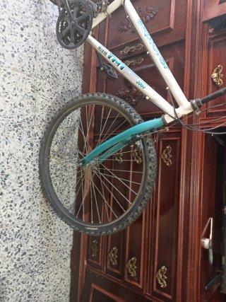 Bicicleta modelo Explorer 3003, marca TNT