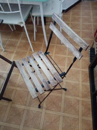Conjunto mesa y sillas de madera teka y sillas