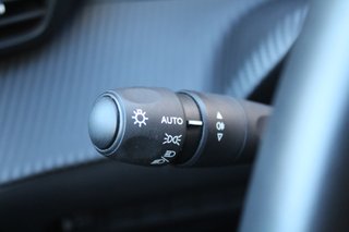 Peugeot 208 Allure Gasolina 100 SS 6 Vel. MAN (2025)
