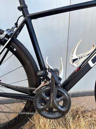 Bicicleta de carretera CUBE negra