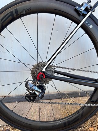 Bicicleta de carretera CUBE negra