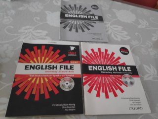 Tres libros de inglés( inglés File) con sus discos