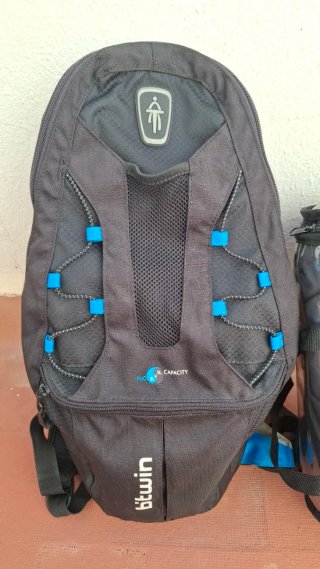 Mochila VANAHEIMR montaña azul y roja