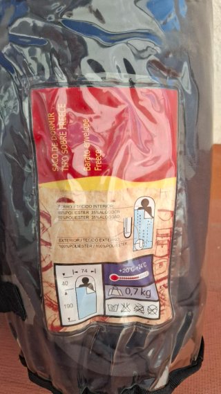 Mochila VANAHEIMR montaña azul y roja