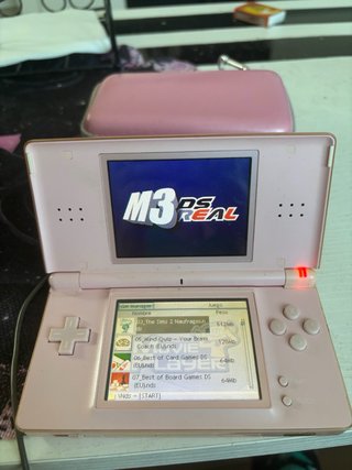 Nintendo DS Rosa con Custodia e Caricatore