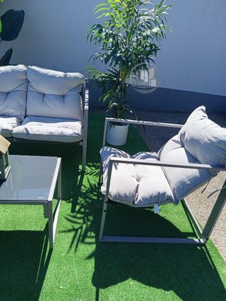 ¡CHOLLO TERRAZA! Conjunto (Sofá + Mesa + 2 Sillas)