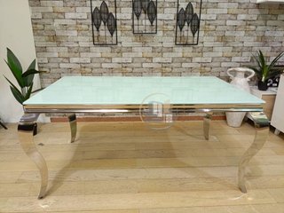 MESA DE COMEDOR - NUEVA