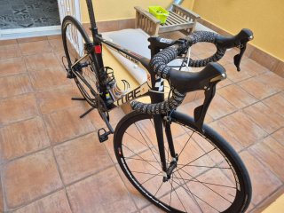 Bicicleta Carretera Cube Atain Carbono
