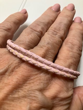Pulsera cuero rosa y plata