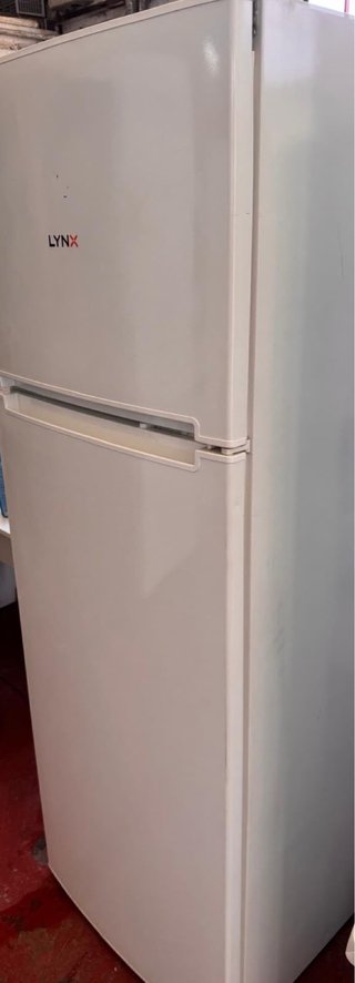 NEVERA DOS PUERTAS NO FROST LYNX