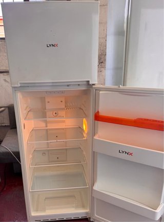 NEVERA DOS PUERTAS NO FROST LYNX