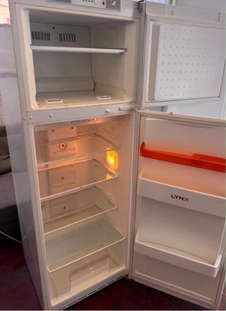 NEVERA DOS PUERTAS NO FROST LYNX