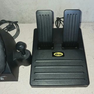 Volante y Pedales Mad Catz Dual Force