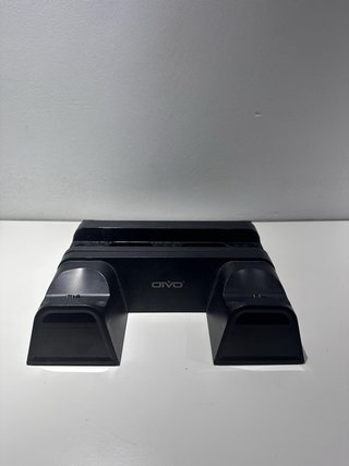 Soporte Vertical PS4 con Ventilador y Carga