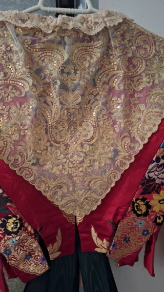 Traje de fallera completo con aderezo y mas
