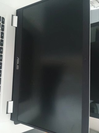 Tre portatili Acer neri in vendita