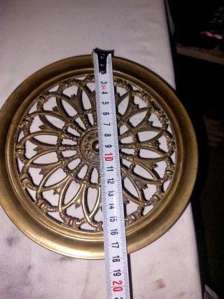 Mirilla antigua de bronce