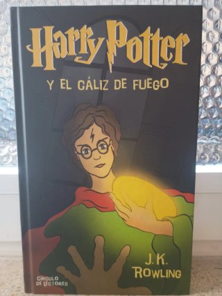 Harry Potter y la Piedra Filosofal y tres más.