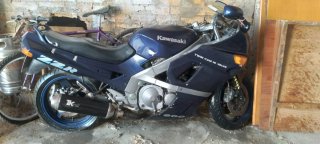 Kawasaki ZZR 600 Azul