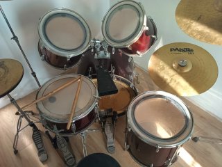 Batería de percusión completa