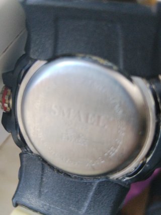 Reloj SMAEL Negro y Dorado