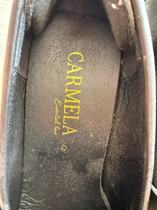 Zapatos Carmela tacón hebilla piel natural
