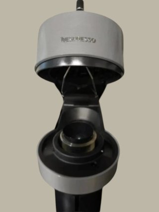 Cafetera Nespresso Vertuo Next De'Longhi