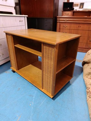 MUEBLE TV / MUEBLE AUXILIAR RETRO
