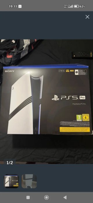 Console PlayStation 5 con telaio bianco