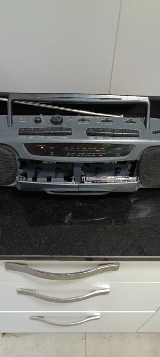 Radio Cassette Sanyo