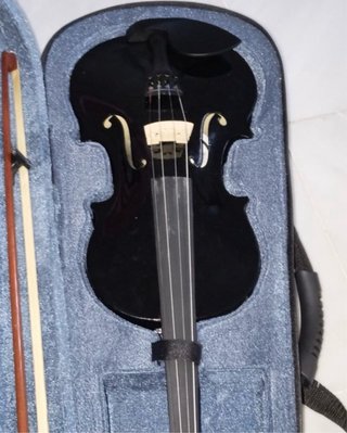 Violín Negro 3/4 Forenza con estuche