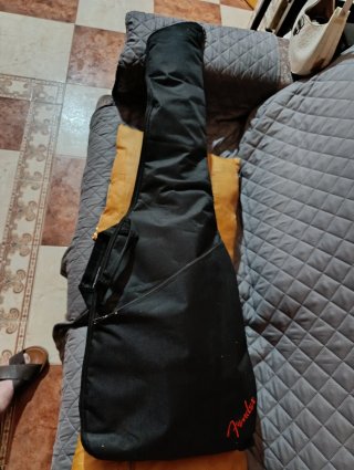 Bajo Squier Jazz Bass Sunburst