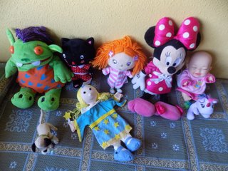 Lote 8 muñecos y marionetas