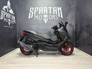 Honda Forza 125 Edición Especial ABS Gris/Rojo