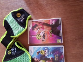Zumba Fitness Wii + Accesorios